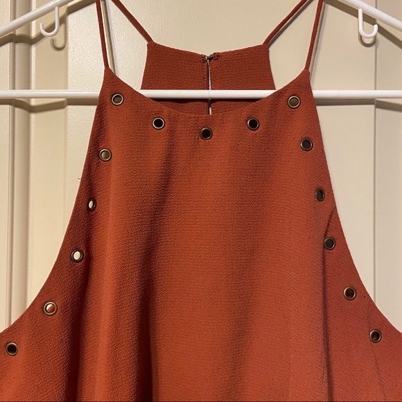 Cute Halter Top - Picture 2 of 3